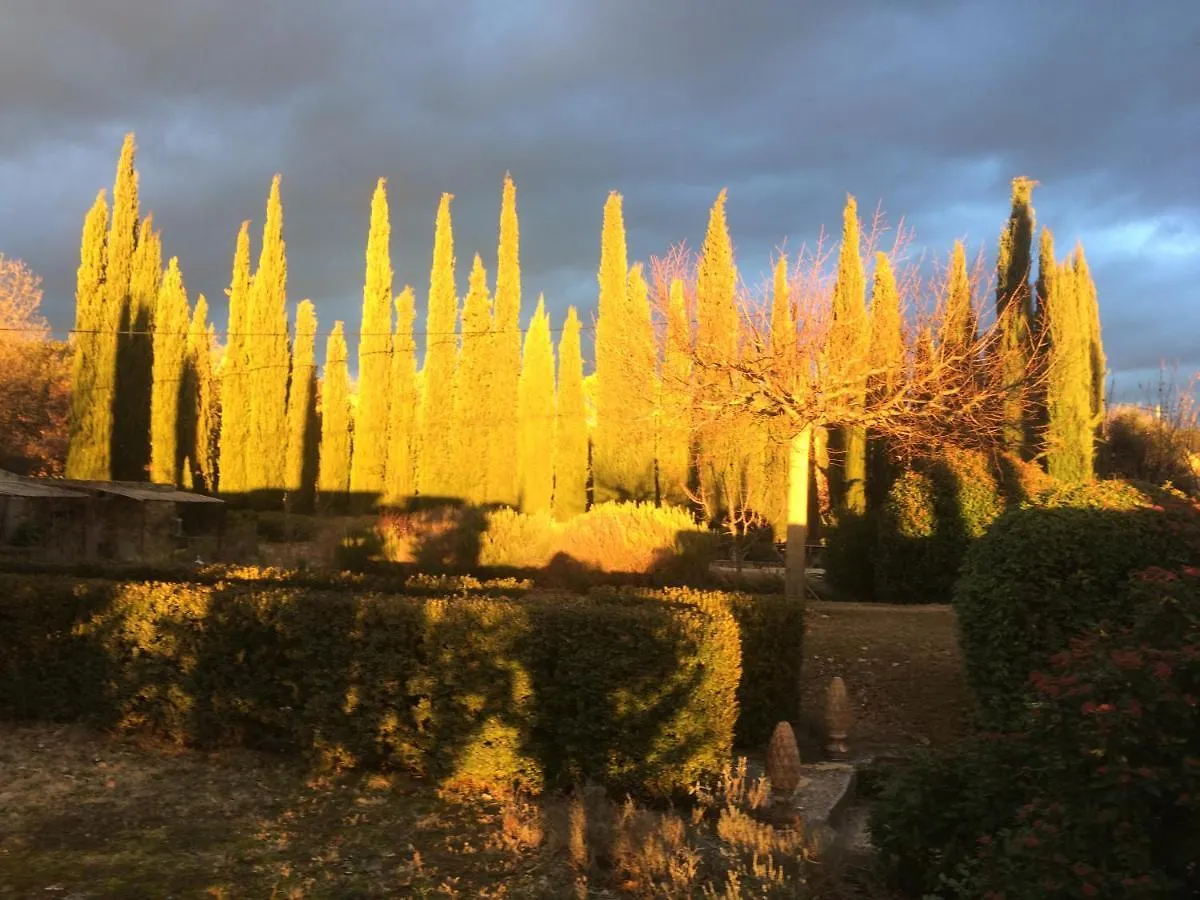 B&B Contemporain Le Jardin Vaison-la-Romaine 0*,