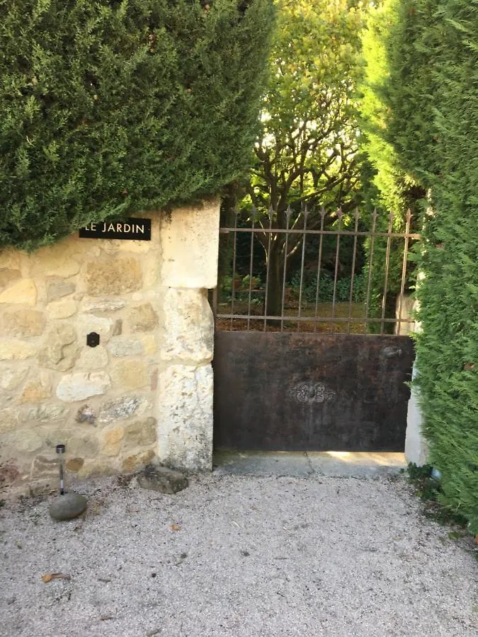 B&B Contemporain Le Jardin Vaison-la-Romaine Bed & Breakfast