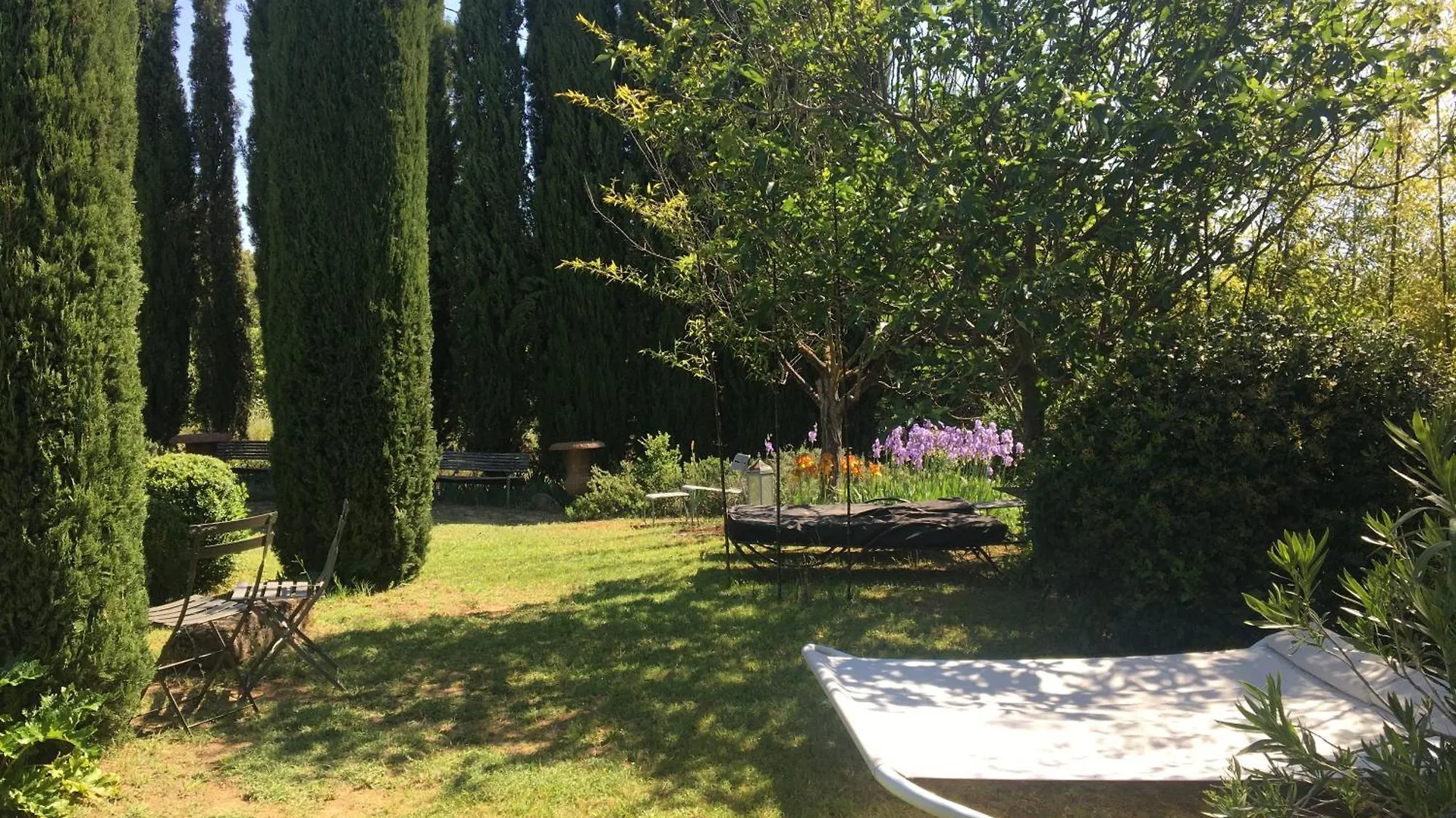 B&B Contemporain Le Jardin Vaison-la-Romaine France